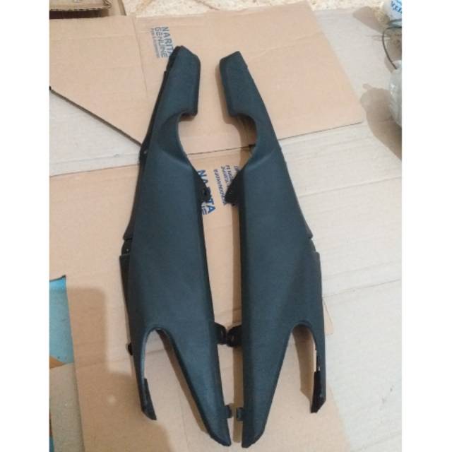 Cover body kecil samping revo absolute