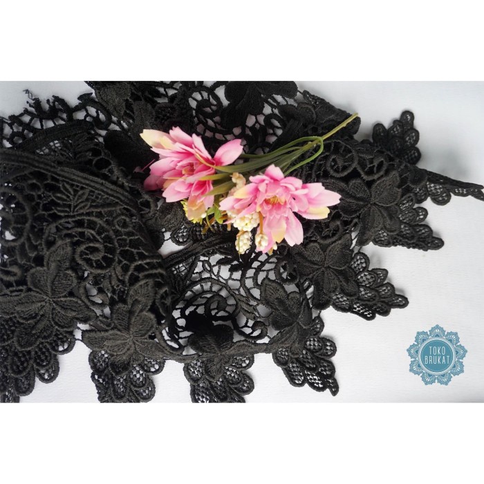 Kain Renda Bordir Giper - Bunga Besar - 10528 (L: -/+ 14 cm)