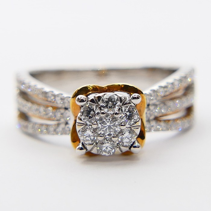

Ladies Ring Diamond 75% DQ 035