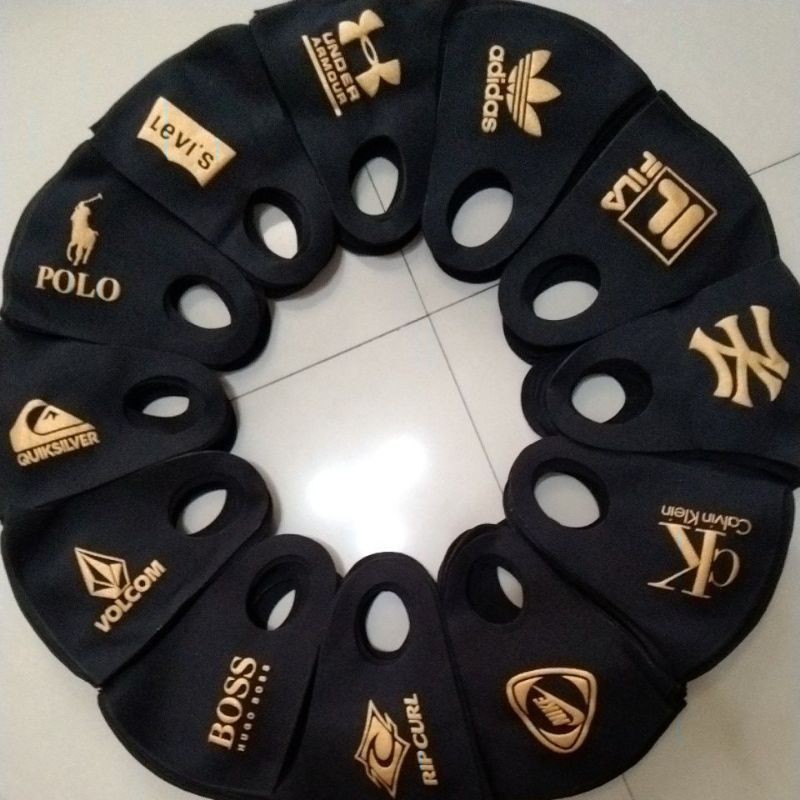 

Scuba Logo Timbul 12 biji 1 lusin