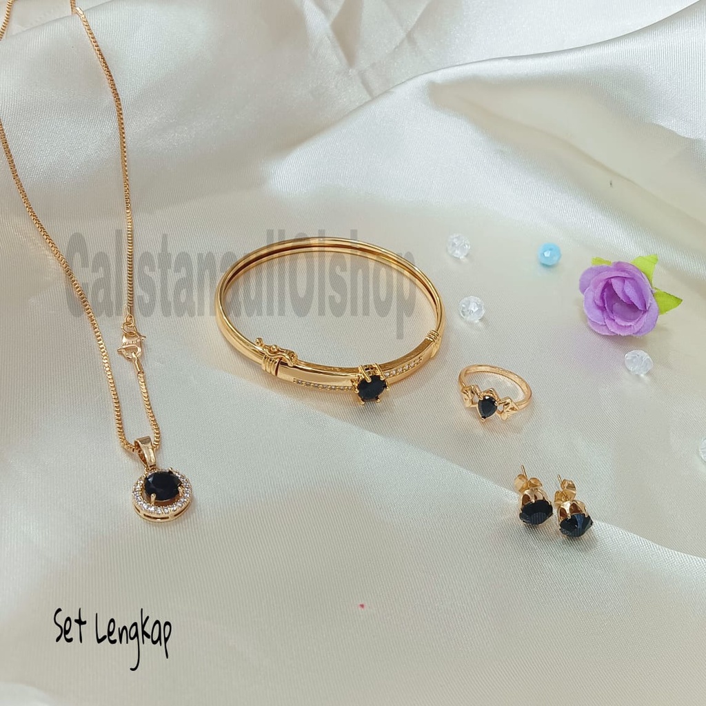SET DEWASA KRISTAL BLACK MANIS PERHIASAN EMAS  KOREA ANTI KARAT DAN ANTI LUNTUR