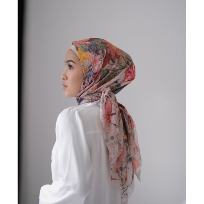 Blossom Scarf Cream Gonegani