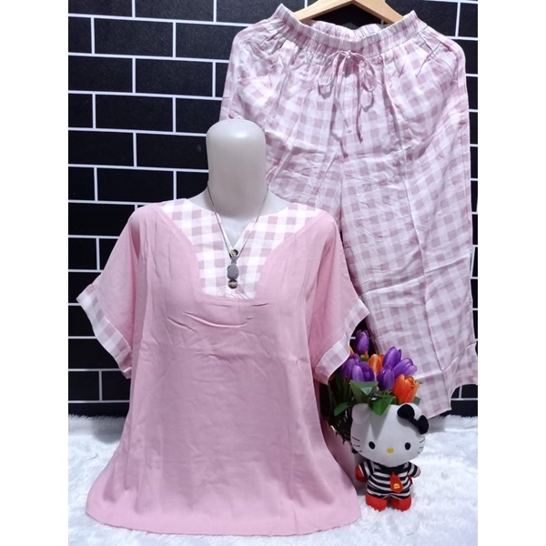 Baju tidur motif kotak-kotak