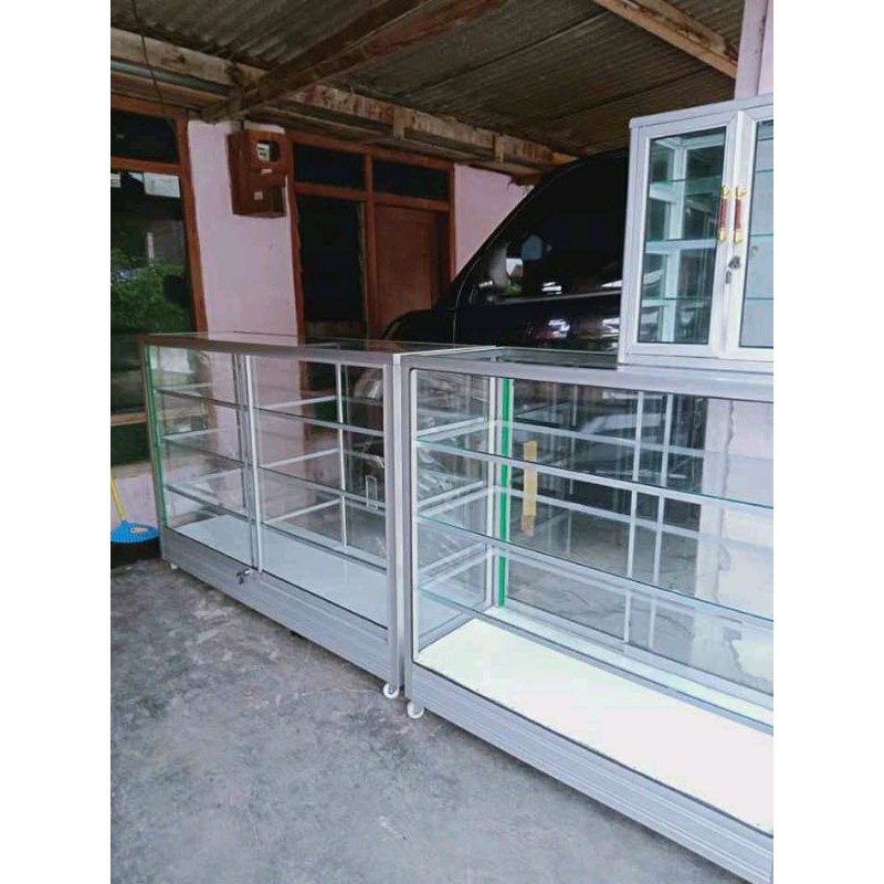 Sepaket etalase dan etalase rokok