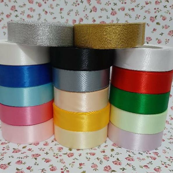 

Terbaik Pita Satin 1 Inch 1 Roll 2,5cm