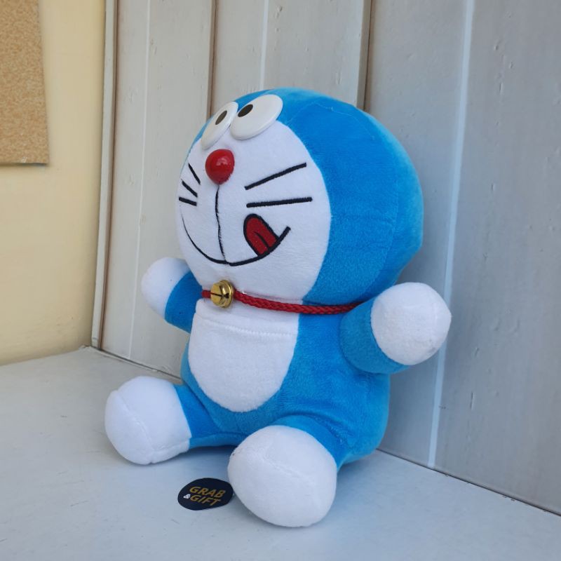 BONEKA DORAEMON 23cm BELL LONCENG NOBITA CUTE STAND BY ME