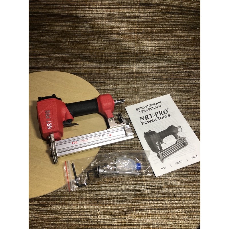 

MESIN STAPLES /MESIN TEMBAK F30