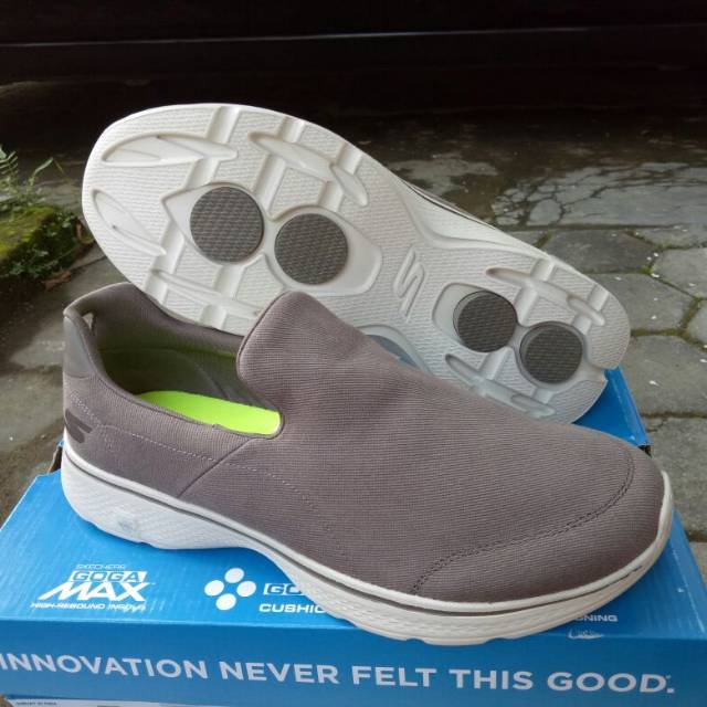 Skechers GO WALK 4 Magnificent