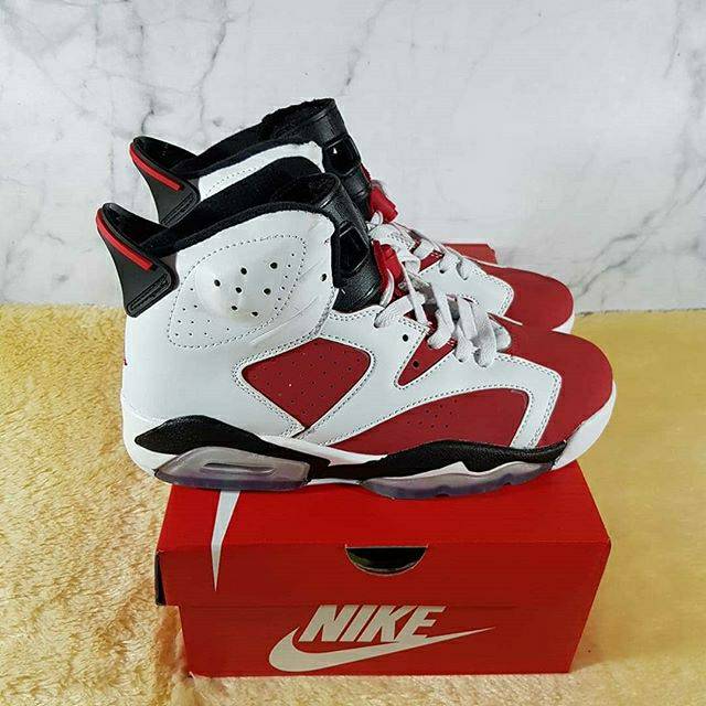 Nike Air Jordan 6 Retro "White Red"
Premium