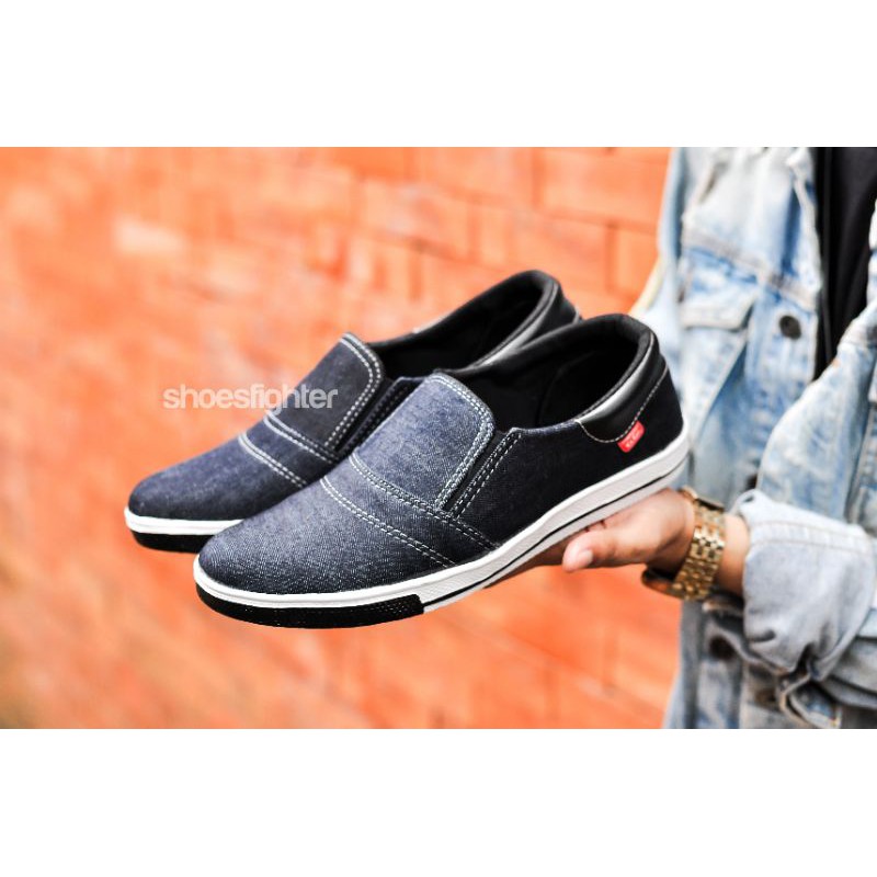 Sepatu Slip On Pria Casual Denim
