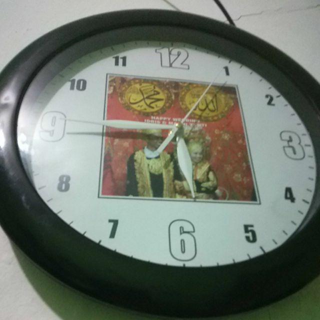 Jam Dinding Kenang Kenangan