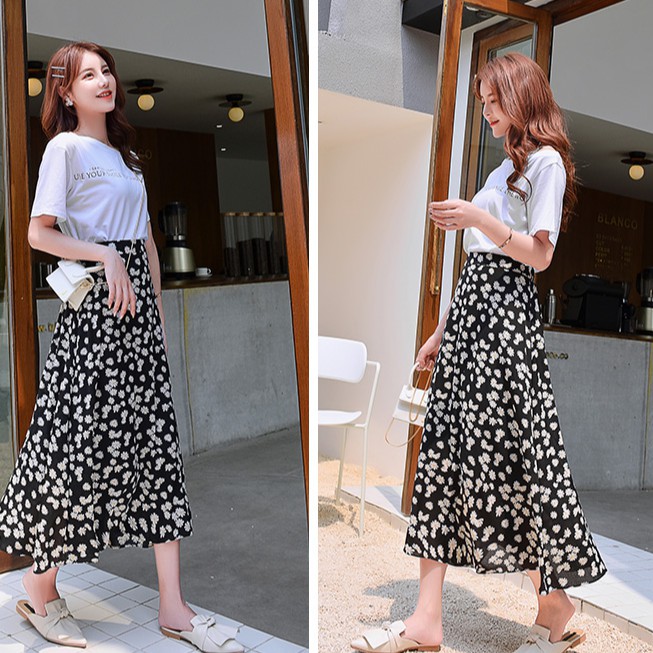 rok korea/Rok Hitam model longgar/Korean Skirt/rok panjang/Rok Sifon/Daisy Kecil Rok/Rok Midi Wanita