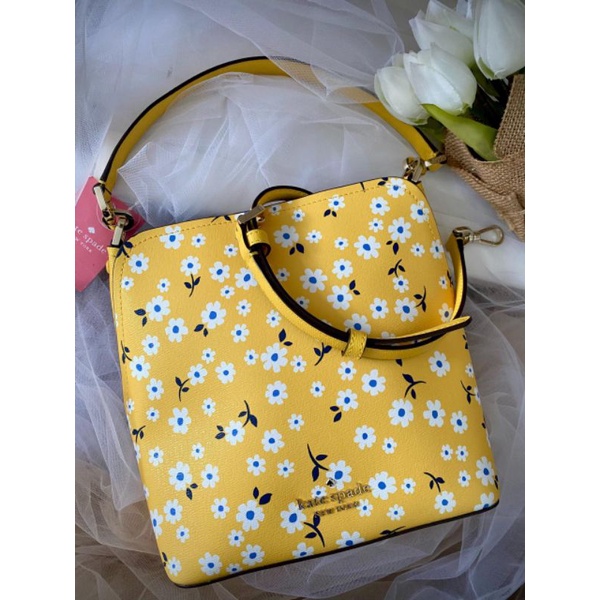 Kate spade Darcy fleurtt multi small bucket nwt