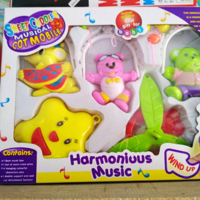 Gantungan musik bok bayi.