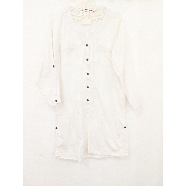 Kemeja Tunik Putih Logo Jeans Cewek Wanita