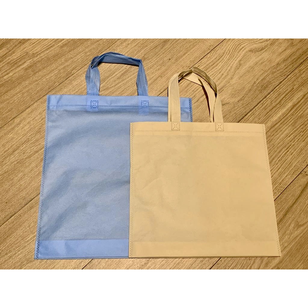 

Tas Spunbond Tali Lipat Bawah Large 38x40 cm Goodie Bag