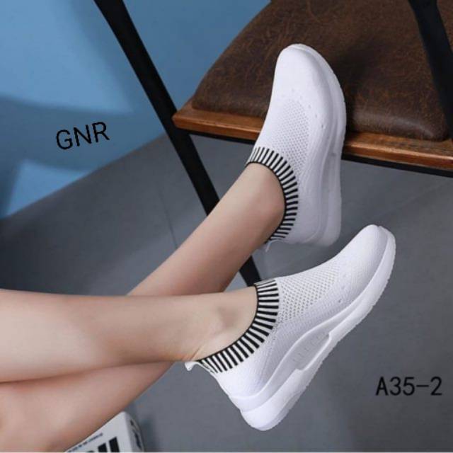 Sepatu Slavina GNR