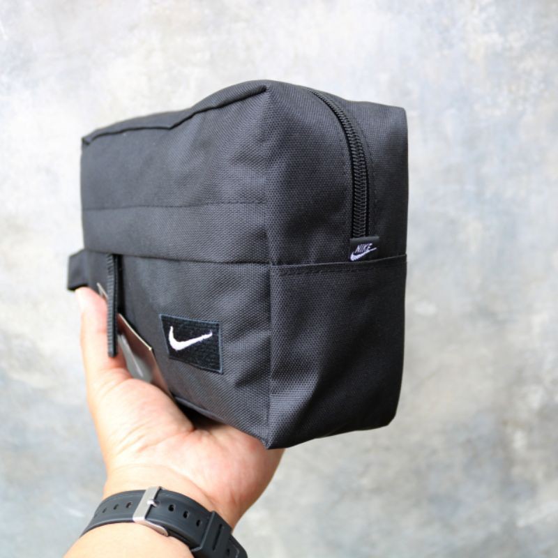 Clutch nike hitam