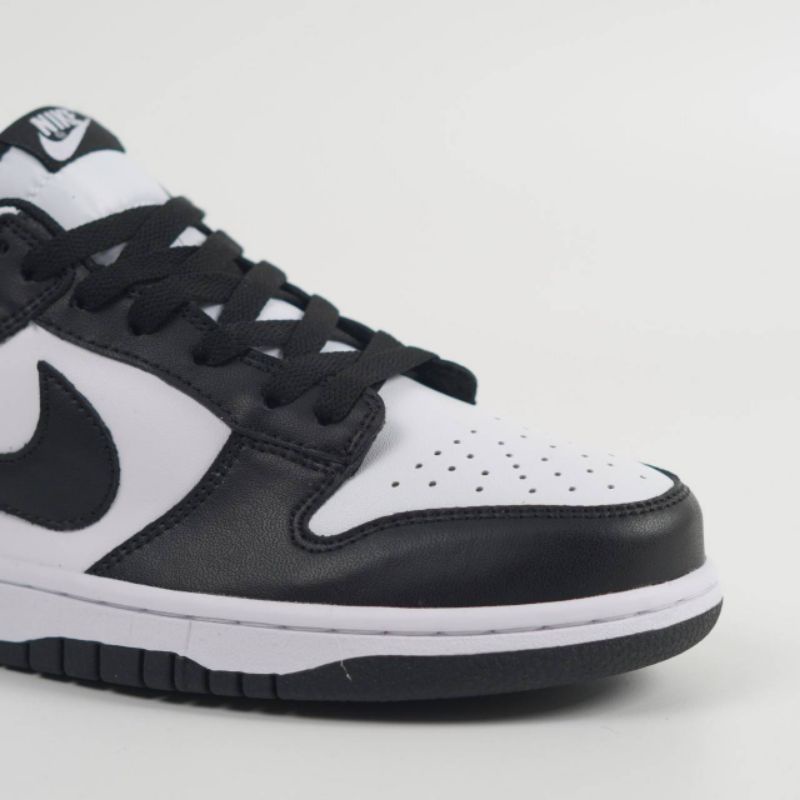 NIKE SB DUNK PRO LOW BLACK WHITE 100% BNIB