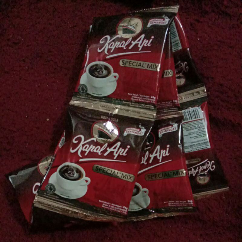 

KOPI KAPAL API Spesial mix 25 gr renceng (isi 10)