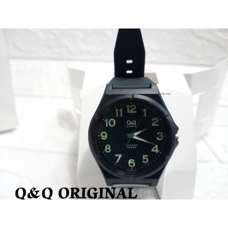 jam tangan cowok rubber Q&amp;Q VQ66/JAM TANGAN BAGUS