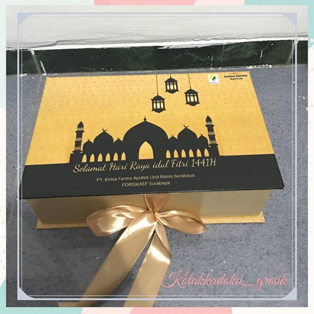 

READY Box Custom/ Box Hampers Lebaran/ Iedul Fitri/ Ukuran 25x15x7cm
