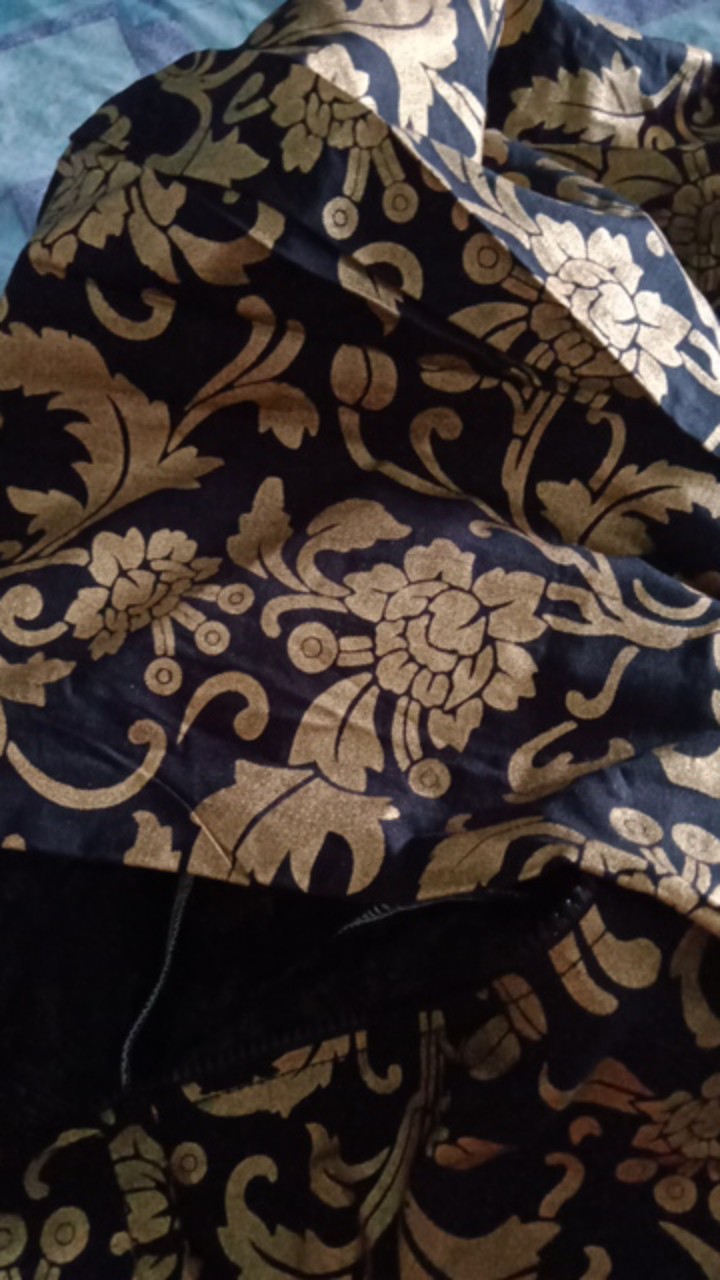 Batik Couple Batik Keluarga Ibu Ayah Dan Anak Maura Couple Sania Ruffle Modern ( Prada Bakung Gold )