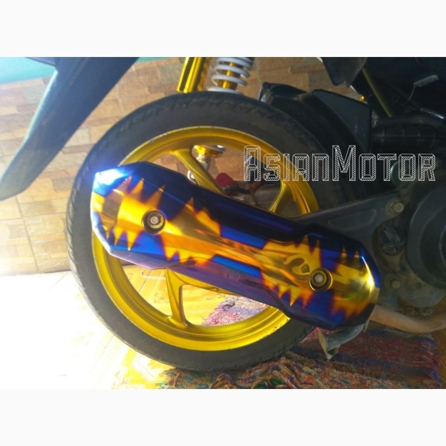 Cover Tutup Knalpot Kenalpot Protector Muffler Pelindung Tameng Knalpot Kenalpot Zoomer Two Tone Beat Scoopy Vario 110 Fi