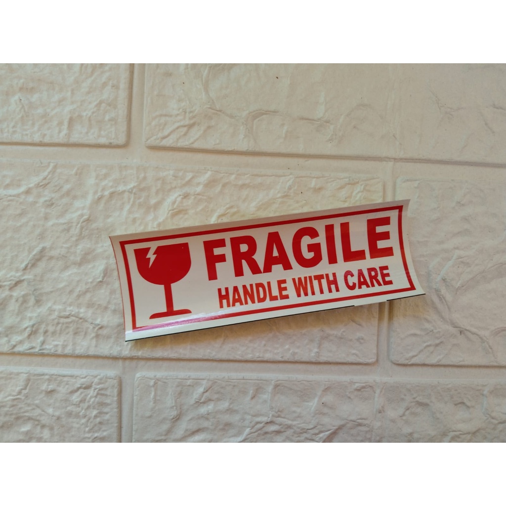 Stiker Fragile