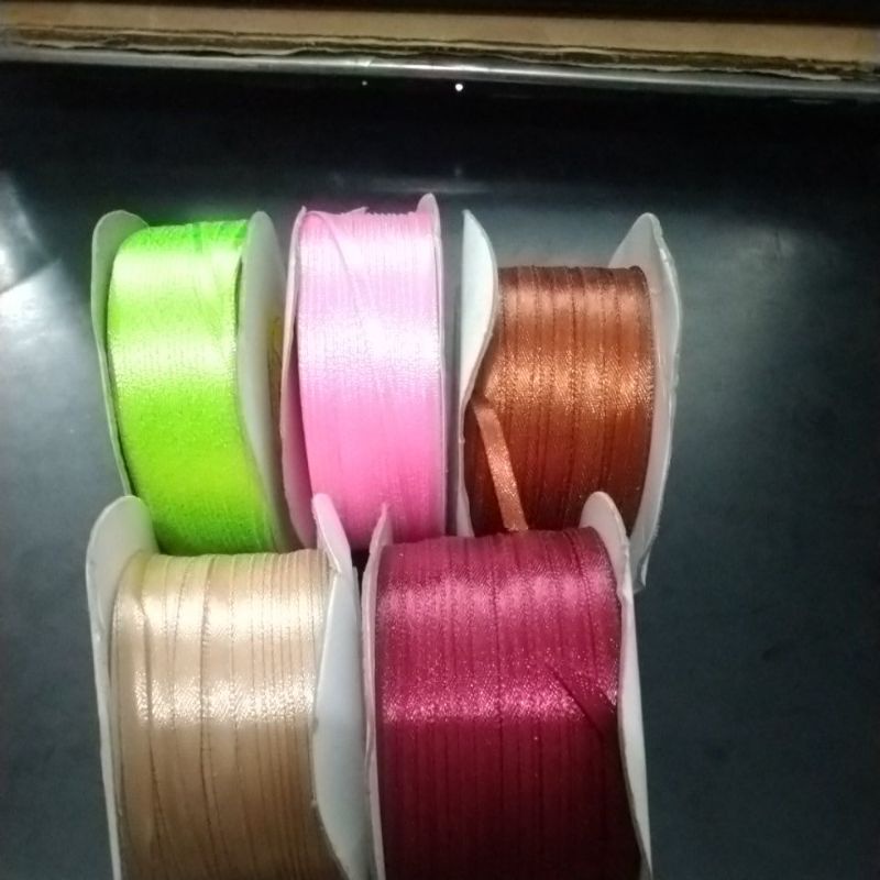 

pita satin 1/8 inchi