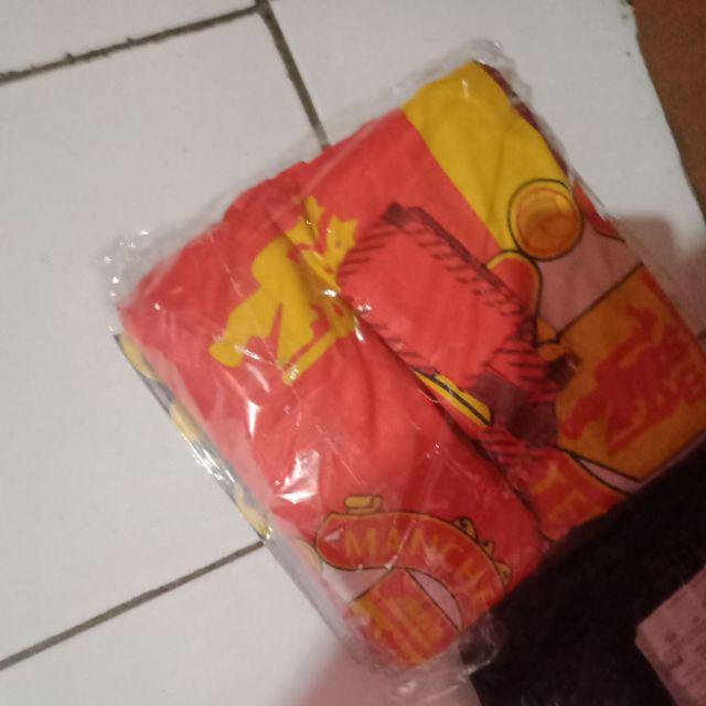 Gorden Tirai Motif Club Bola Mu Barca Juve Hitam Merah/ Ukuran Panjang 210 Cm Lebar 140 Cm. Smokring