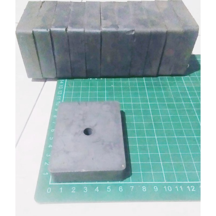 magnet kotak super lengket jenis magnet ferrite DIMINSI 83×65×20mm