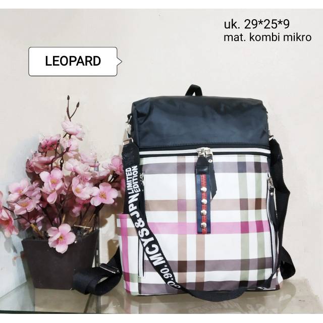 UQS TAS SELEMPANG WANITA BURBERRY