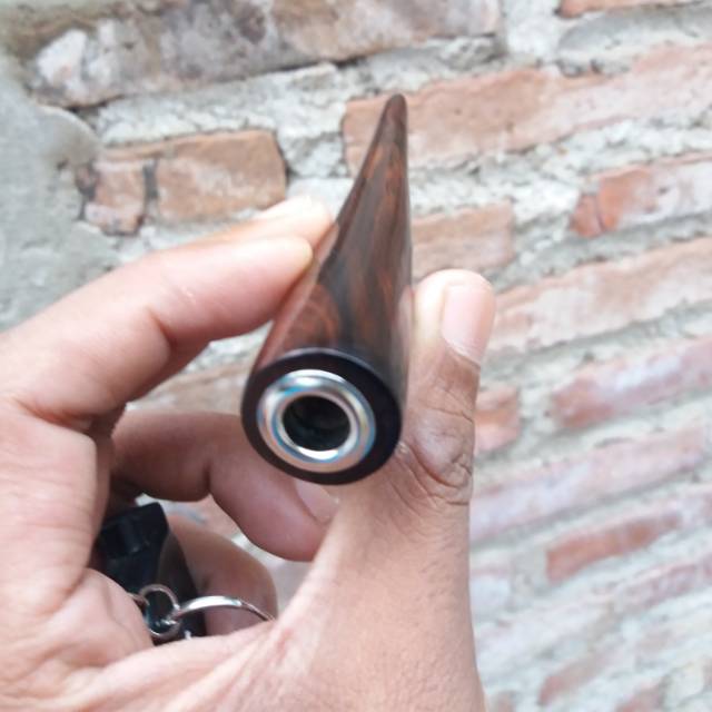 Pipa once kayu setigi hitam atau santeki
