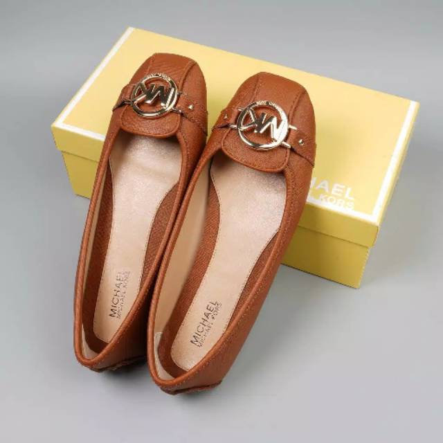 Sepatu Michael Kors