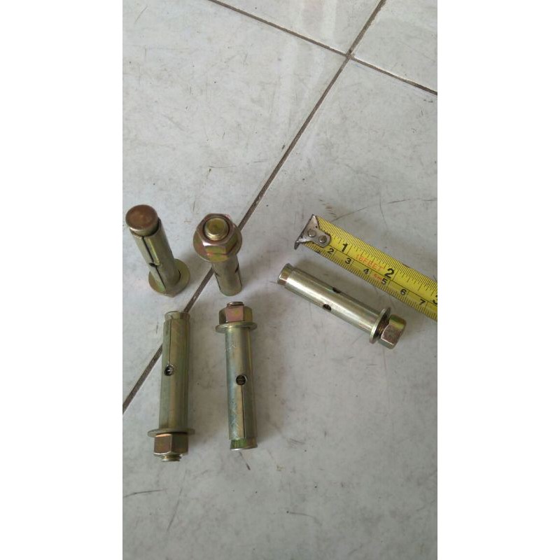 Dinabolt M12 x 60