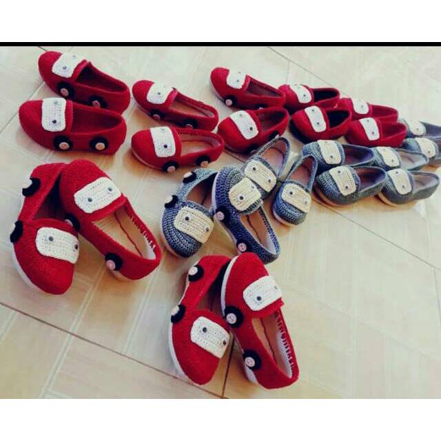 Sepatu rajut anak laki-laki model mobil