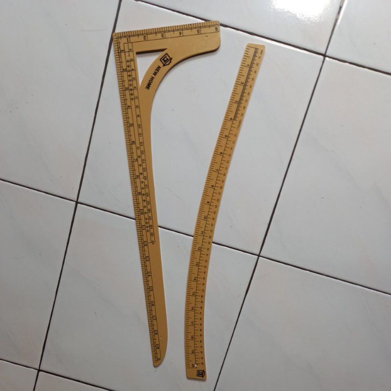 

Penggaris Jidar/Garisan Pola (per 1pc set)