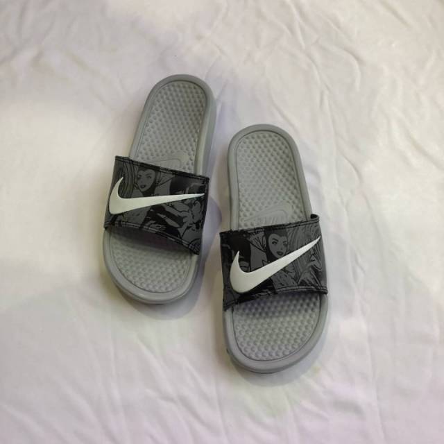 nike benassi grey