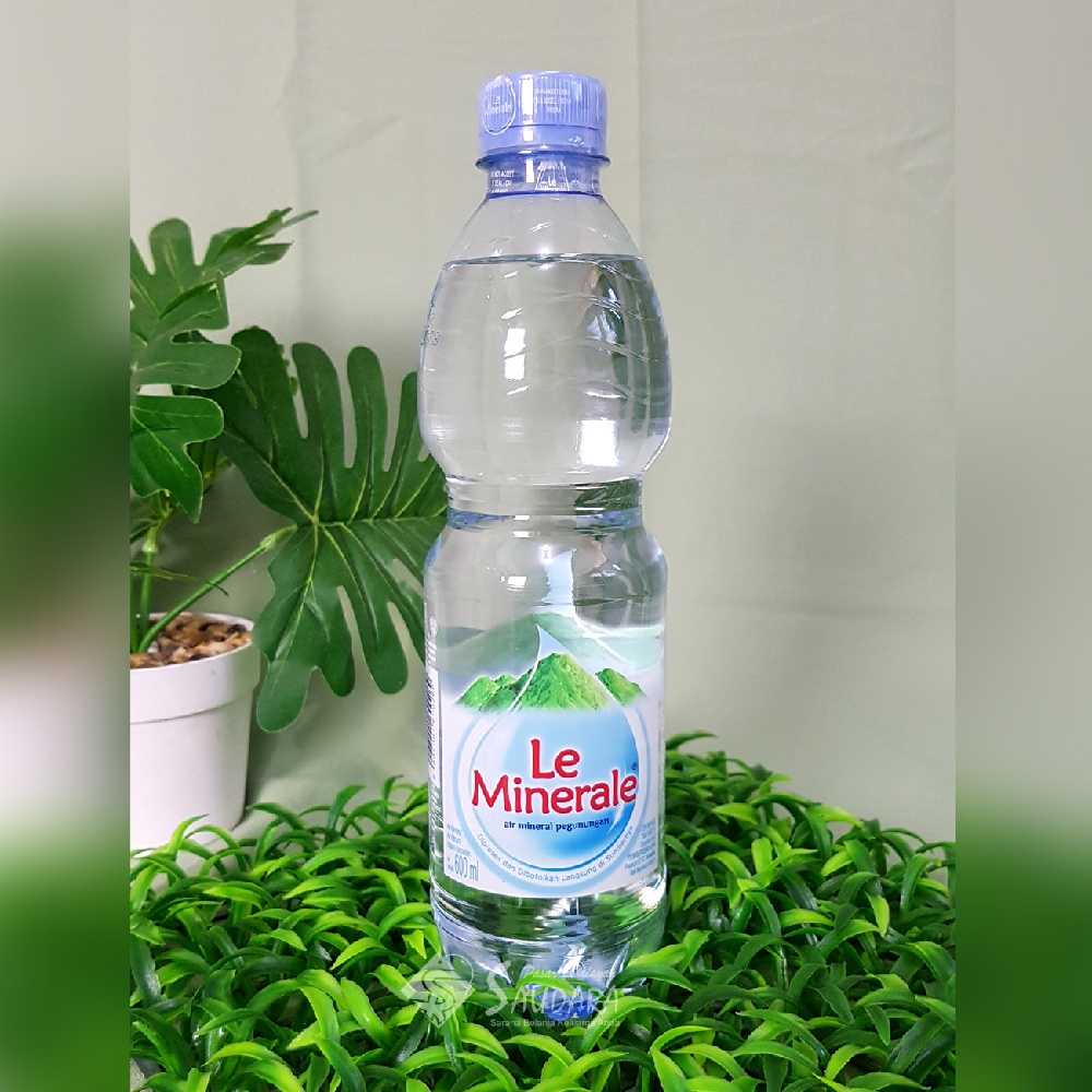 

Le Minerale 600 ml - Le Minerale Air Mineral Botol - Air Minum Kemasan - Botol Air Mineral Praktis