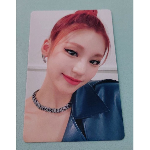 (WTS/WTT) Itzy - Yeji Photocard (PC)