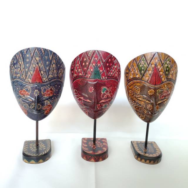 Stand Topeng PANJI - M - Kayu Batik