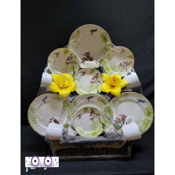 

parcel keramik lebaran(i)