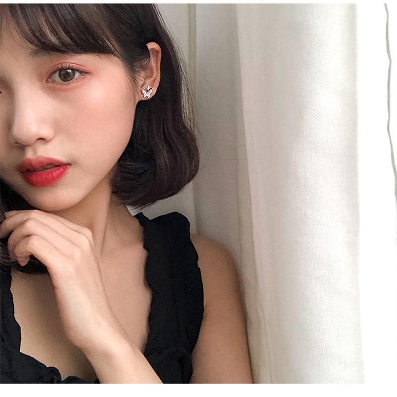 Anting Tusuk Bentuk Kupu-Kupu Warna Silver Untuk Wanita