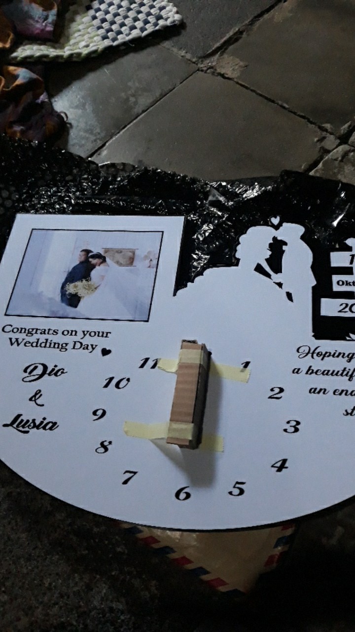 Jam Dinding Frame Foto Kayu Custom Costum Hadiah Kado Souvenir Pernikahan Wedding Anniversary Ultah