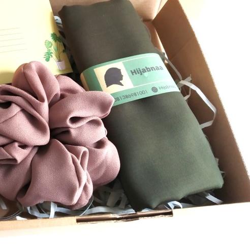 

♥ PARSEL RAMADAN HAMPERS HIJAB 1 BELLA SQUARE GIFT BOX HADIAH ℮
