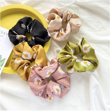 Ikat Rambut SCRUNCHIE Aksesoris Rambut