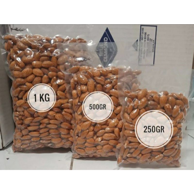 

Kacang Almond Roasted