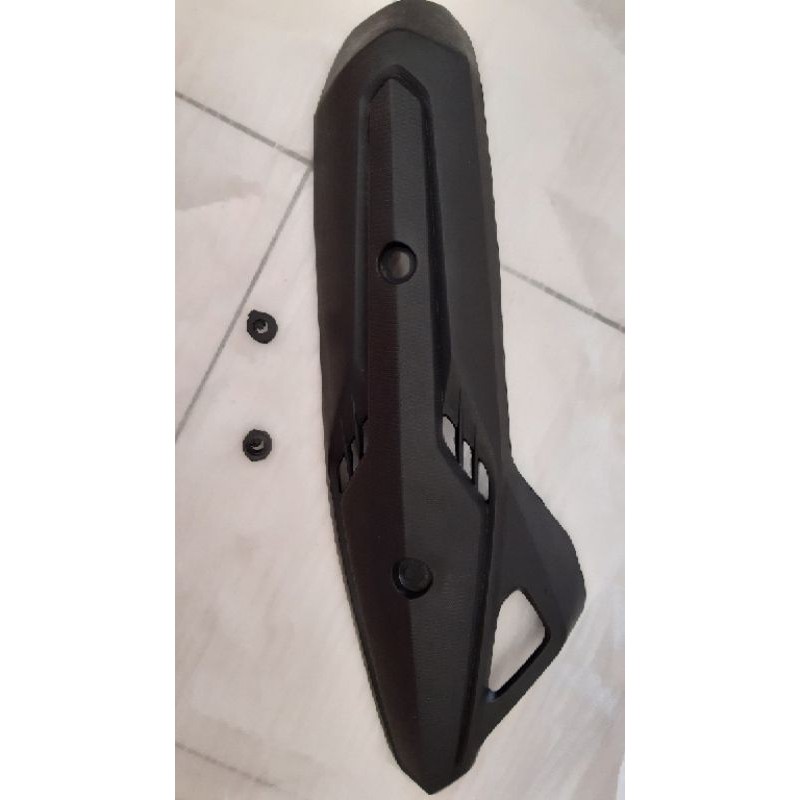 tameng knalpot vario 125