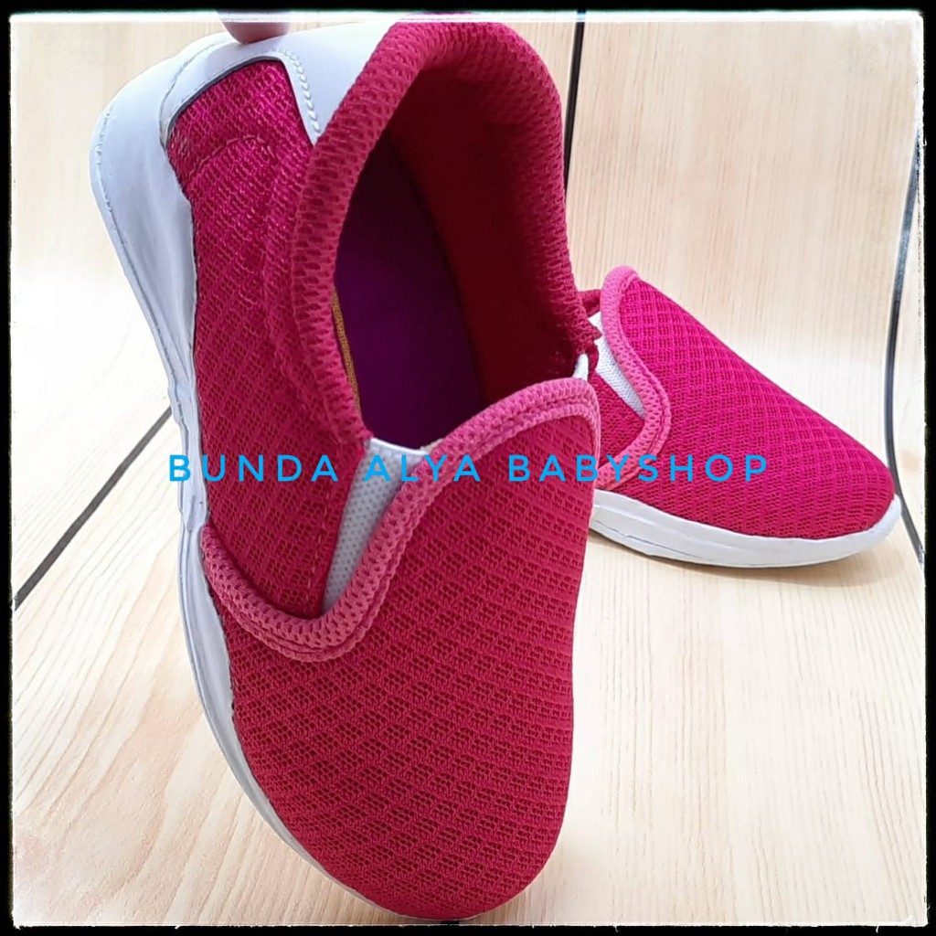 Sepatu Anak Perempuan 2 3 Tahun FANTA - Sepatu Anak Cewek Sport 2 Sampai 3 Tahun Alas Karet Anti Licin Size 22 - 34